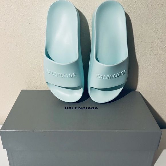 BALENCIAGA PLATFORM SLIDES! NEW WITH BOX & DUST BAGS! - Picture 6 of 12